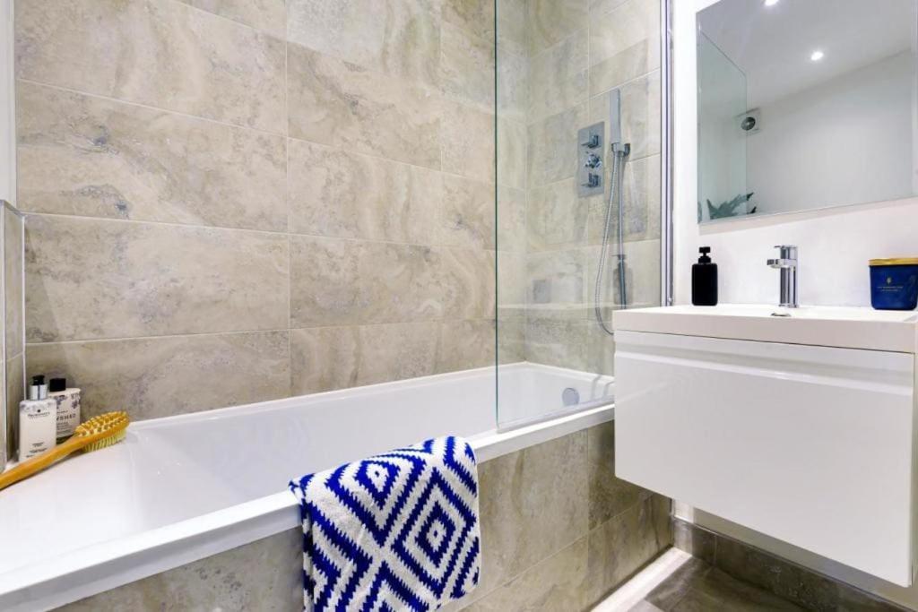 Amazing 3 Bed Interior Designed House With Garden - 114 The Hervey Casa vacanze Londra